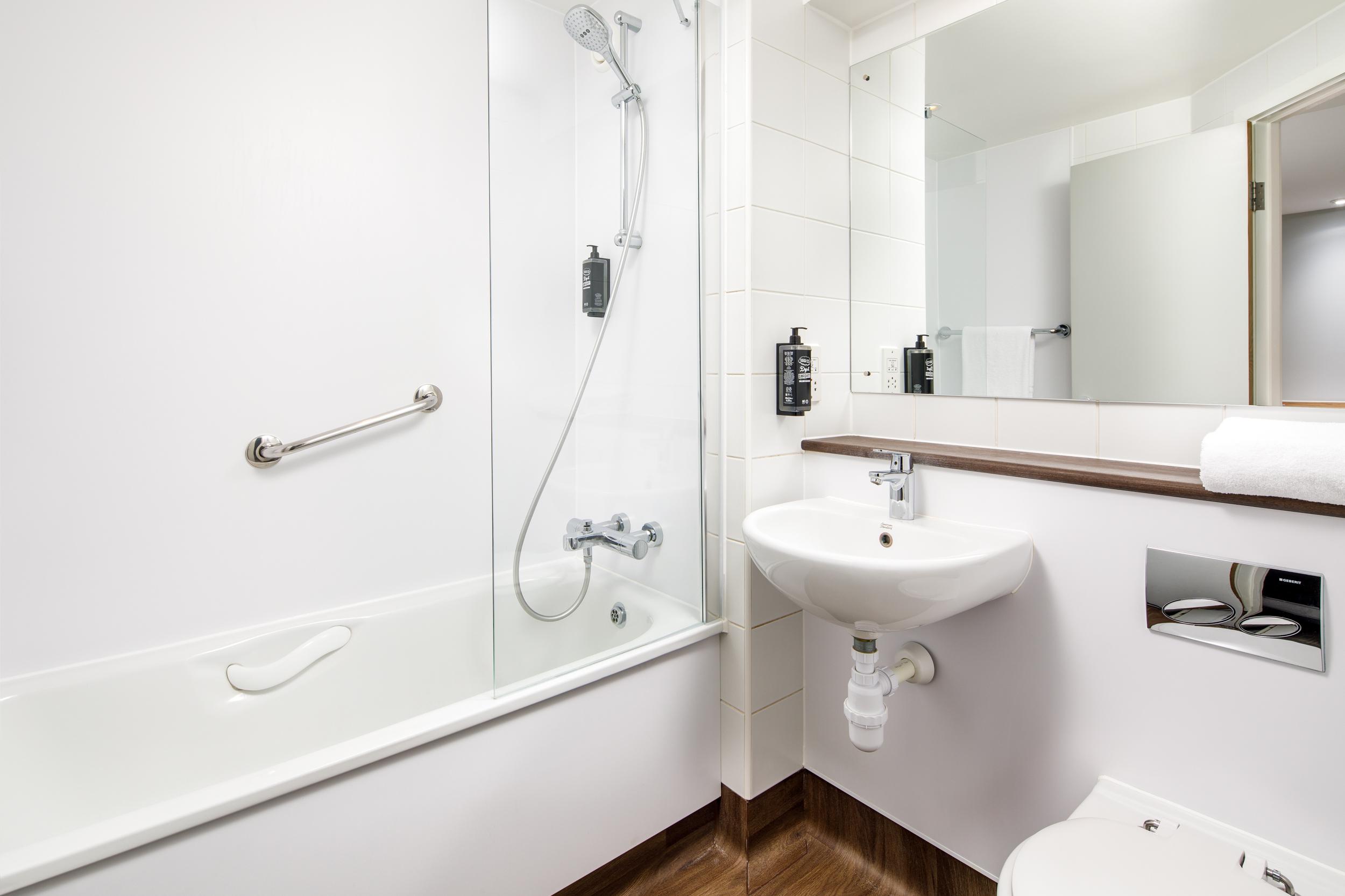 Ibis Budget London Heathrow Central Cranford Zewnętrze zdjęcie